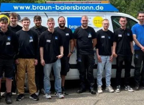 Gruppenbild der Mitarbeiter der Gottfried Braun GmbH in Baiersbronn