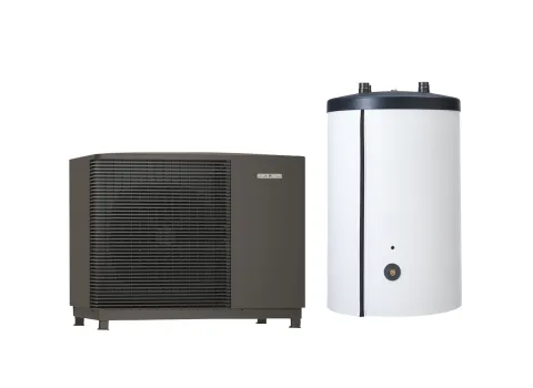 Freigestellte Wärmepumpe und Pufferspeicher von Stiebel Eltron.